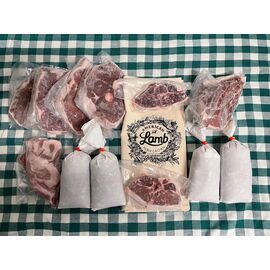 Lamb meat bundle with leg steaks, loin chops and more
